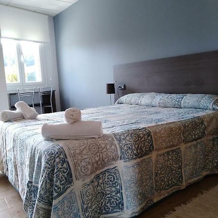 O Cruceiro Hotell Palas de Rei Exteriör bild