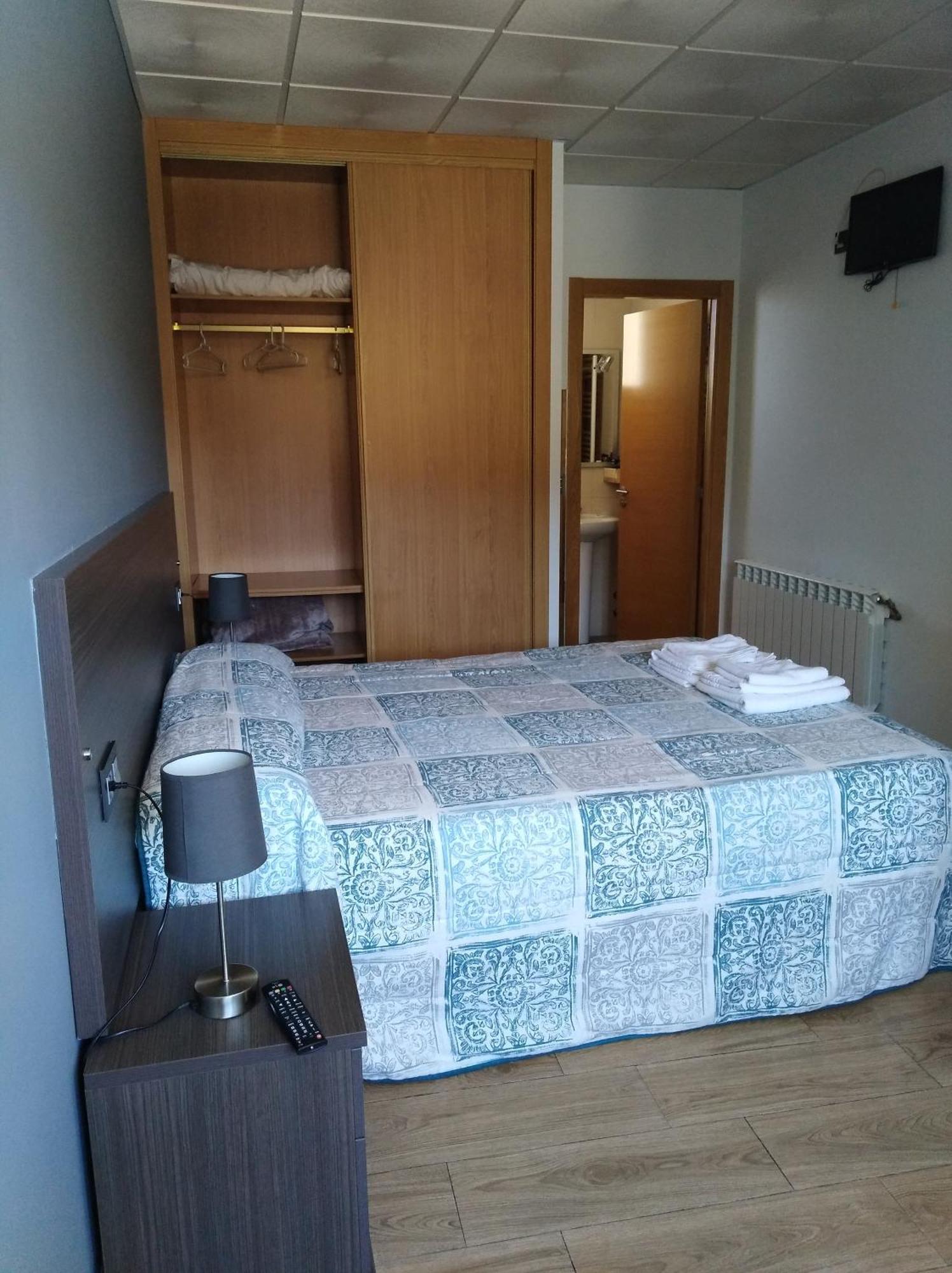 O Cruceiro Hotell Palas de Rei Exteriör bild