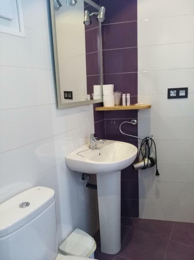 O Cruceiro Hotell Palas de Rei Exteriör bild