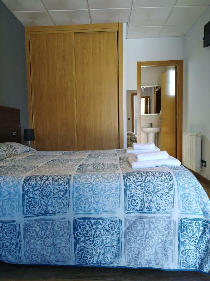 O Cruceiro Hotell Palas de Rei Exteriör bild