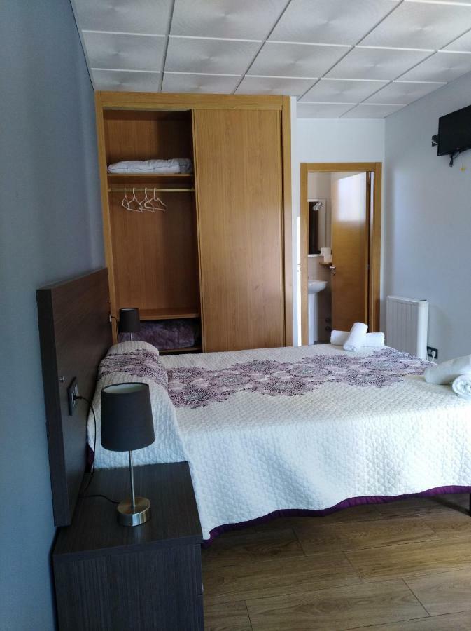 O Cruceiro Hotell Palas de Rei Exteriör bild