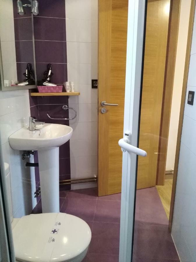 O Cruceiro Hotell Palas de Rei Exteriör bild